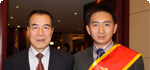 中國報(bào)關(guān)協(xié)會會長黃汝鳳與我公司總經(jīng)理親切合照